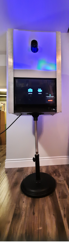 Modern Cube Booth