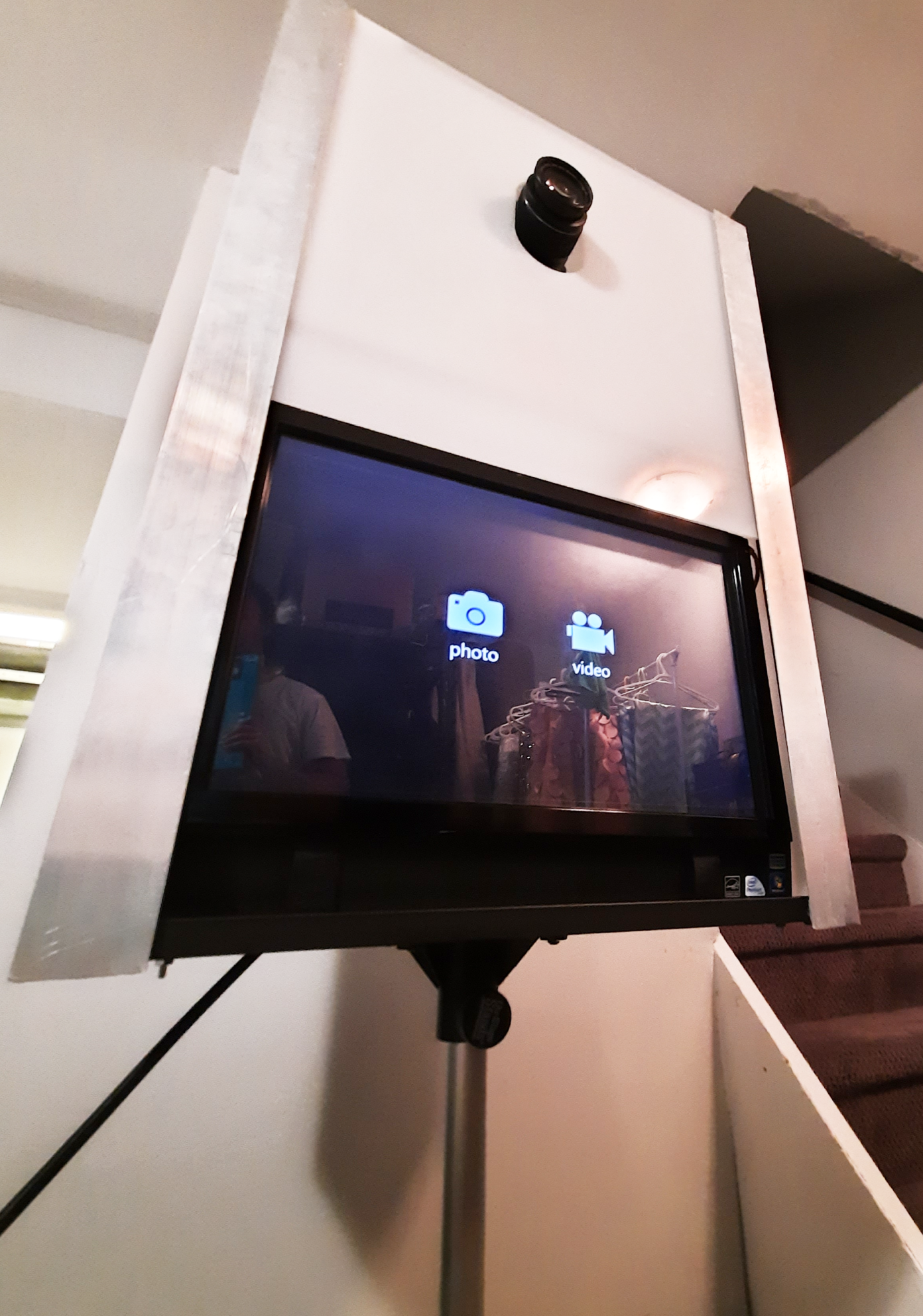 Modern Cube Booth